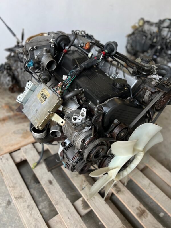 1HD-FT engine